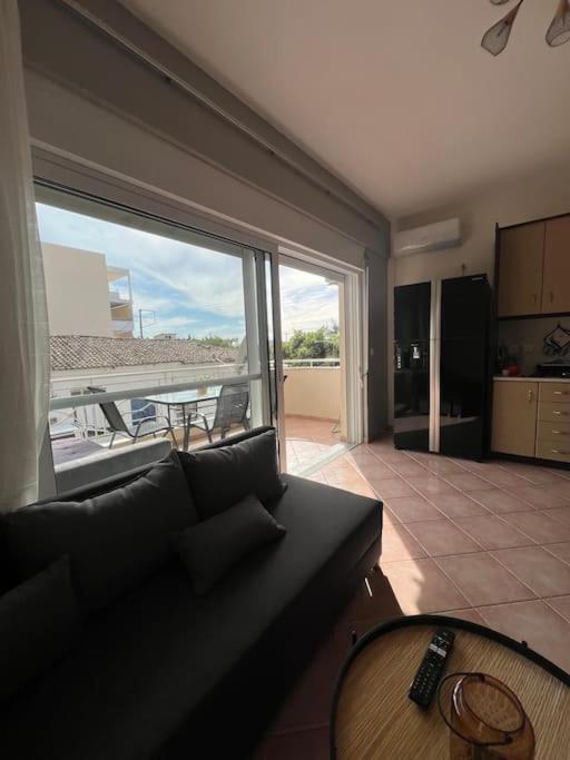 κοντά στη θάλασσα στην πολη κυπαρισσια Apartment Kyparissia